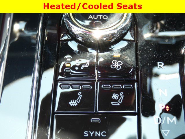 Used 2024 Bentley Flying Spur W12 image 24