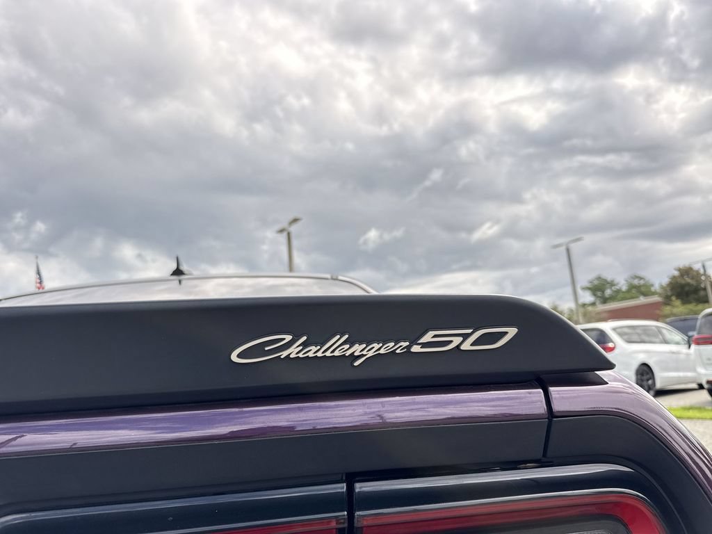 Used 2020 Dodge Challenger R/T RWD image 5