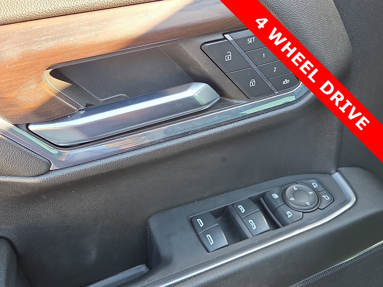 Used 2023 GMC Sierra 1500 SLT w/ X31 Off-Road Package image 13