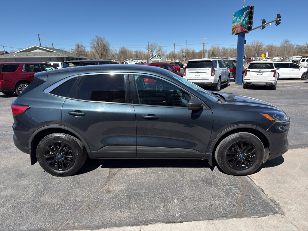 Used 2022 Ford Escape SE w/ Cold Weather Package image 5