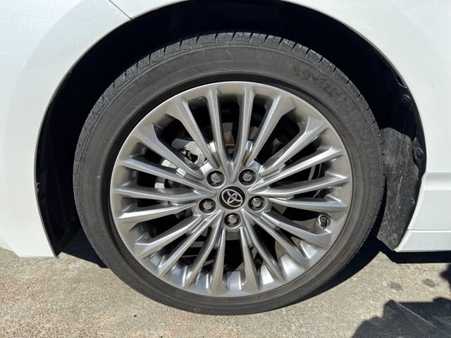 Used 2021 Toyota Avalon Limited w/ Advanced Safety Package image 23