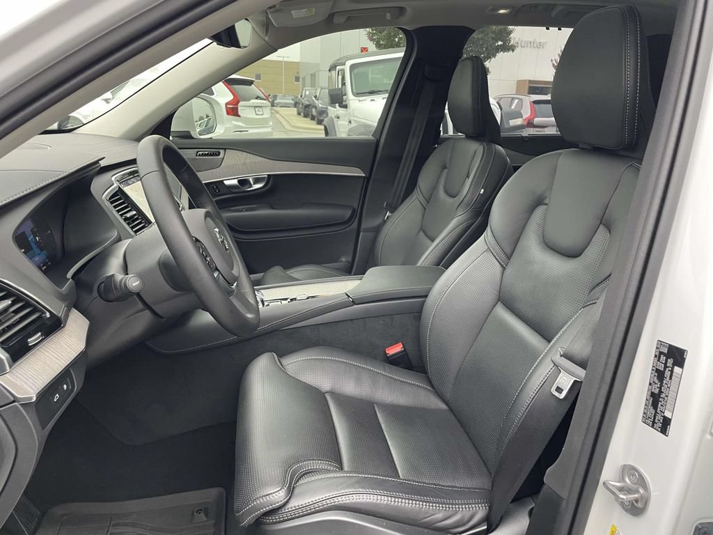 Used 2024 Volvo XC90 T8 Ultimate w/ Protection Package Premier AWD/4WD image 8