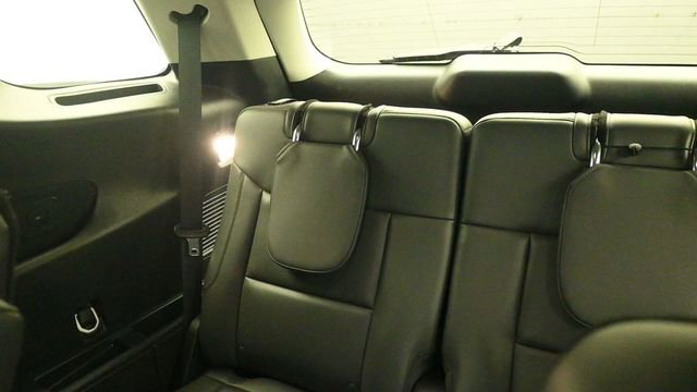 Used 2025 Ford Explorer Active w/ Active Comfort Package AWD/4WD image 13