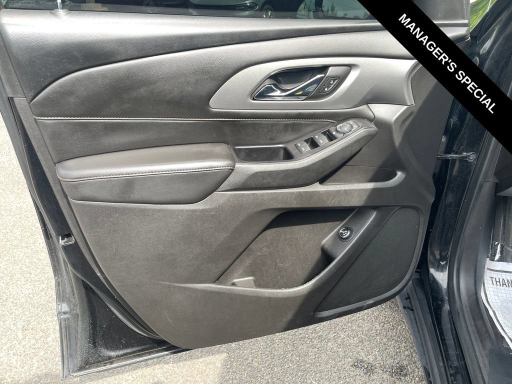 Used 2018 Chevrolet Traverse LT w/ LPO, Cargo Package AWD/4WD image 10