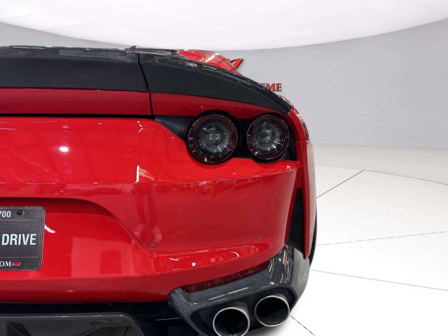 Used 2019 Ferrari 812 Superfast RWD image 21