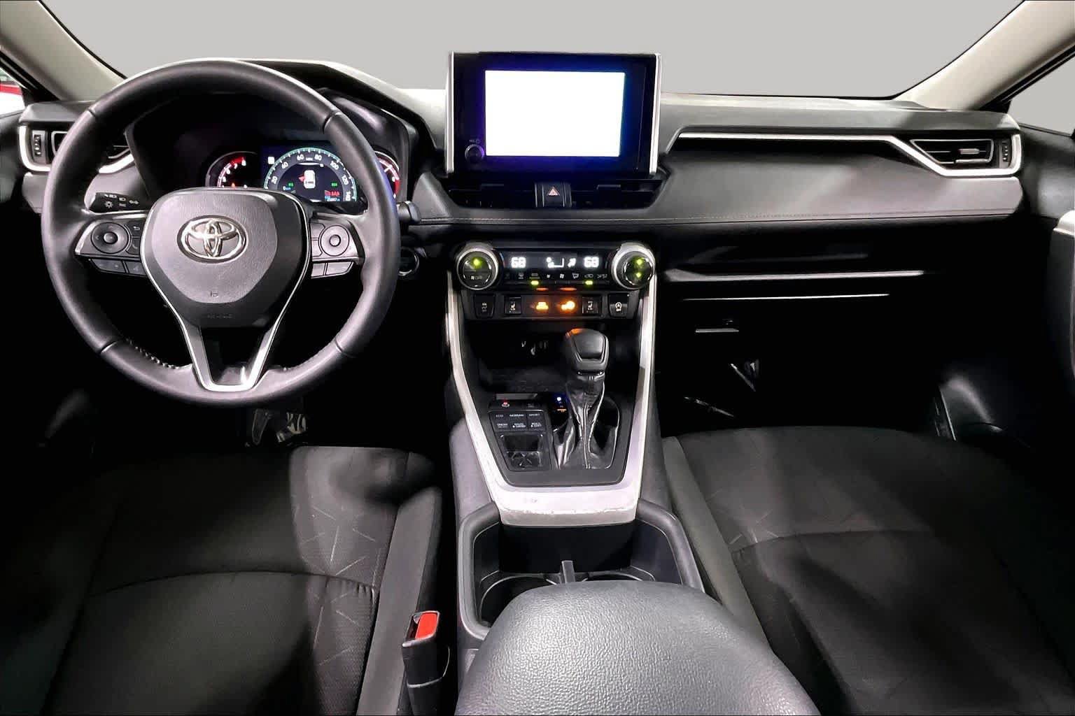 Used 2023 Toyota RAV4 XLE w/ Convenience Package AWD/4WD image 16