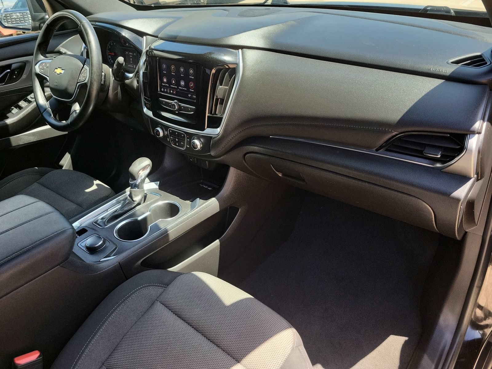Used 2023 Chevrolet Traverse LT FWD image 27