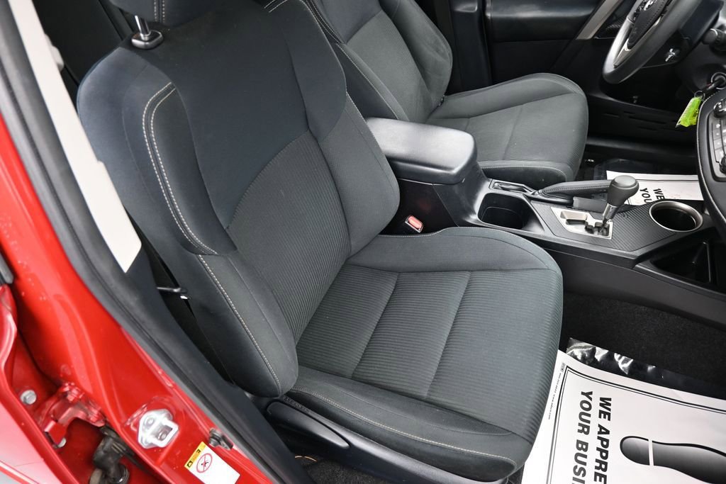 Used 2015 Toyota RAV4 XLE AWD/4WD image 37