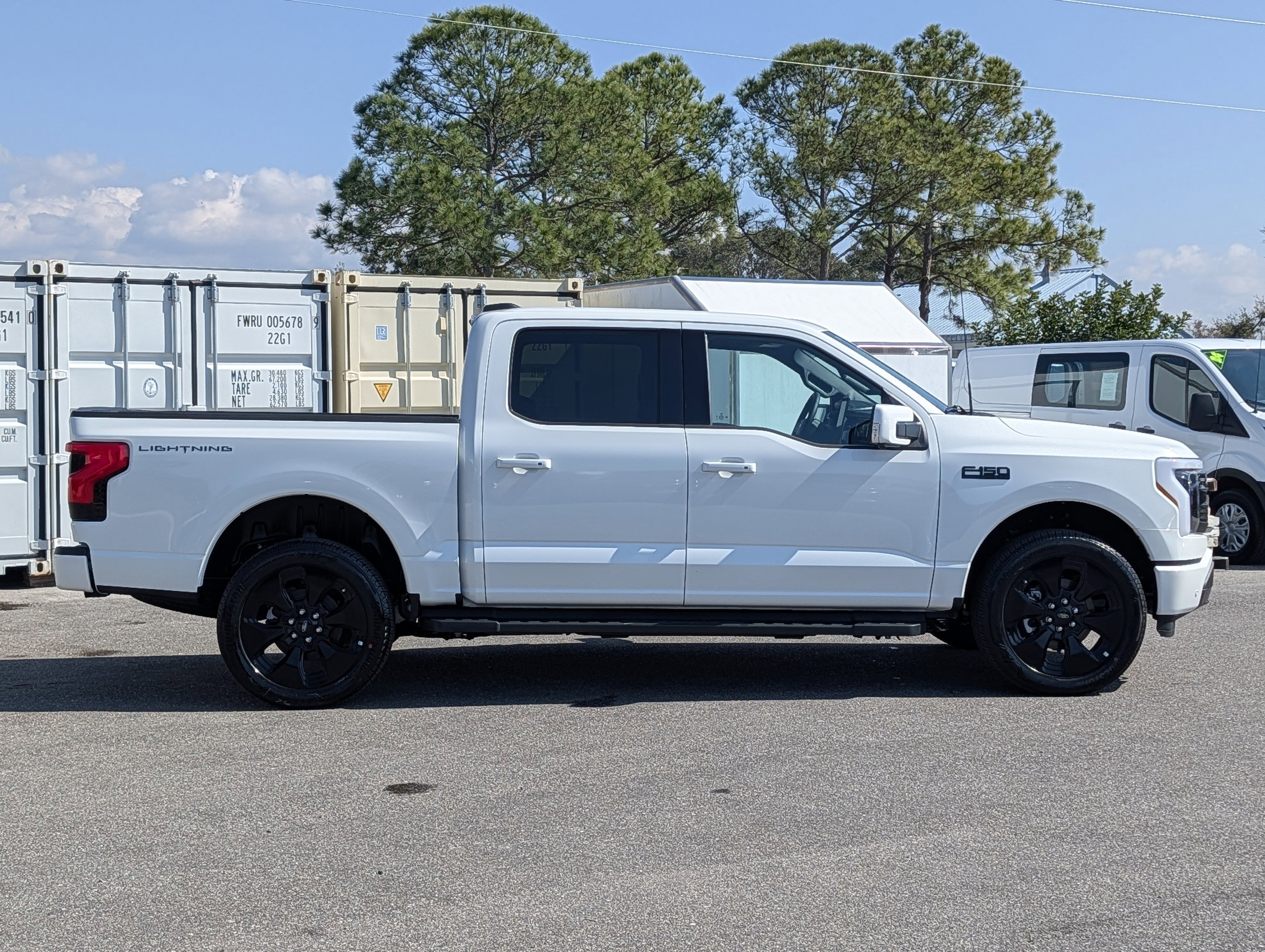 New 2025 Ford F150 Lightning Platinum w/ Dark Elements Package video 3