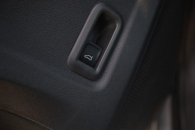 New 2026 Volkswagen Tiguan SE image 12