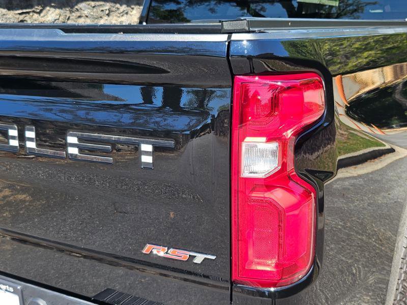 Used 2022 Chevrolet Silverado 1500 RST AWD/4WD image 29