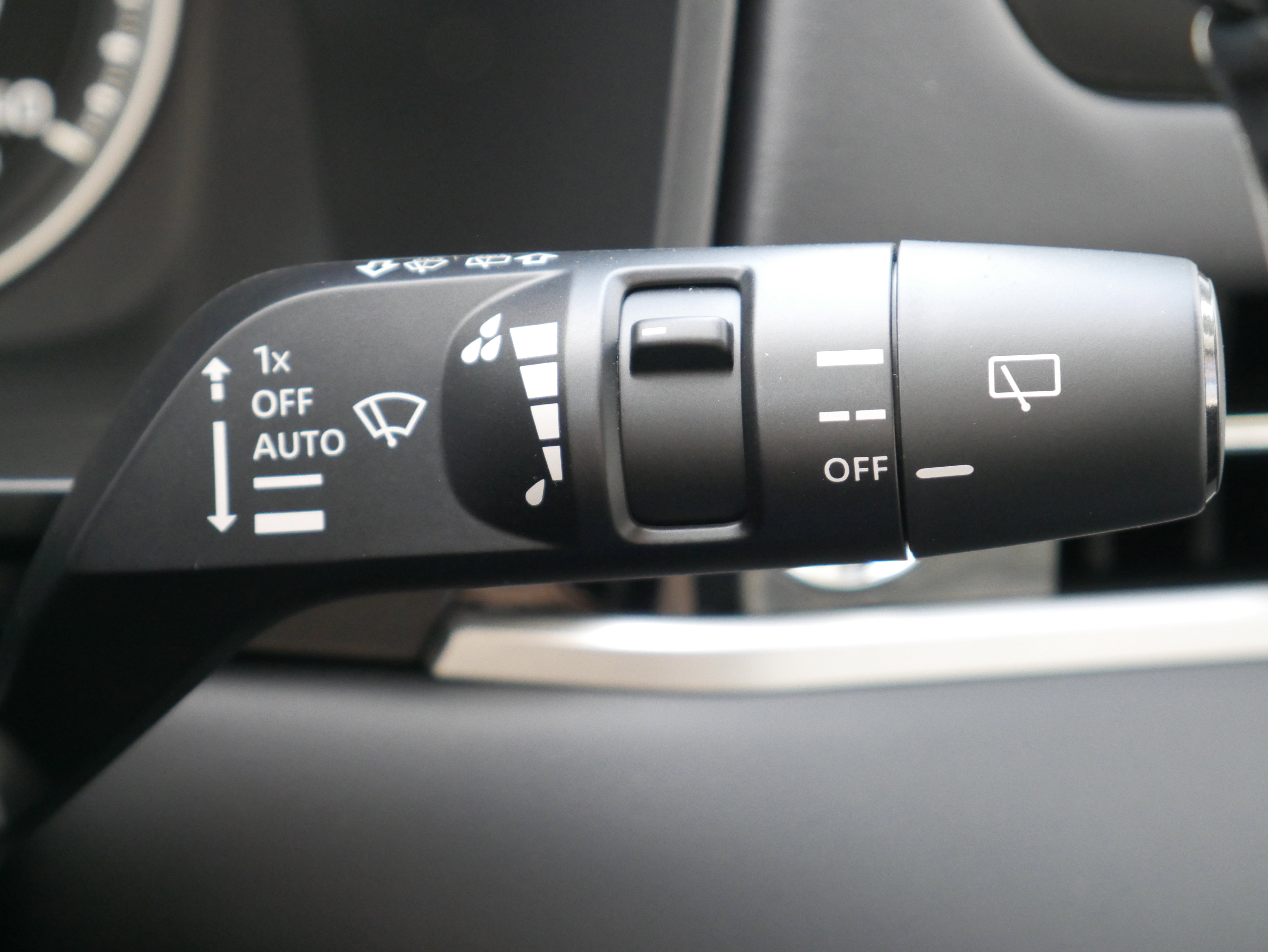 New 2026 Mitsubishi Outlander SE image 26