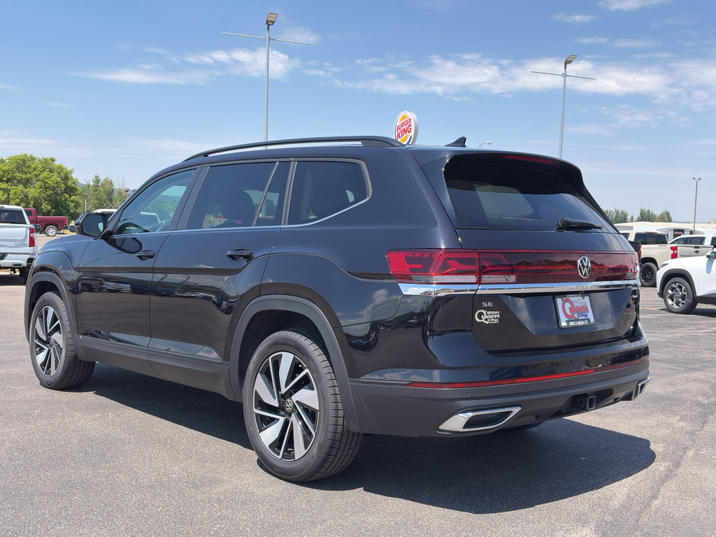 Used 2026 Volkswagen Atlas SE AWD/4WD image 3