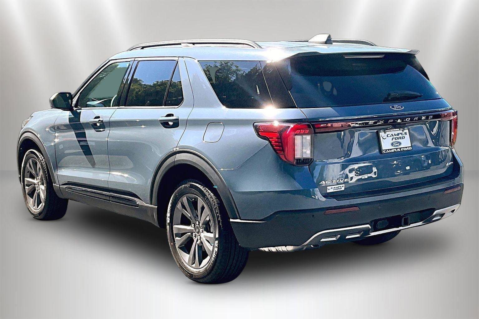 New 2026 Ford Explorer Active AWD/4WD image 3