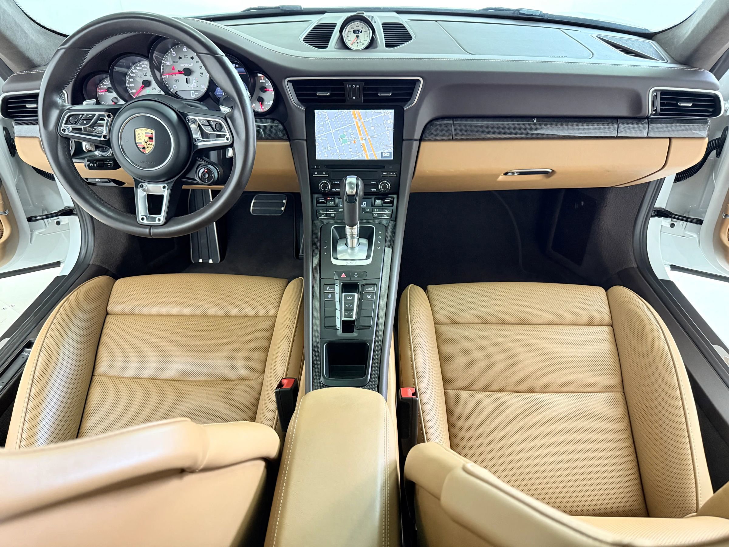 Used 2017 Porsche 911 Turbo S image 2