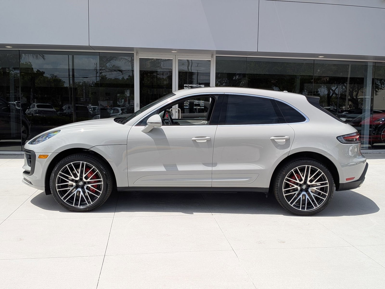 New 2026 Porsche Macan S image 2