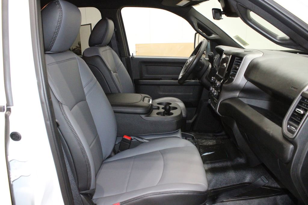 New 2026 RAM 5500 Tradesman w/ Chrome Appearance Group image 11