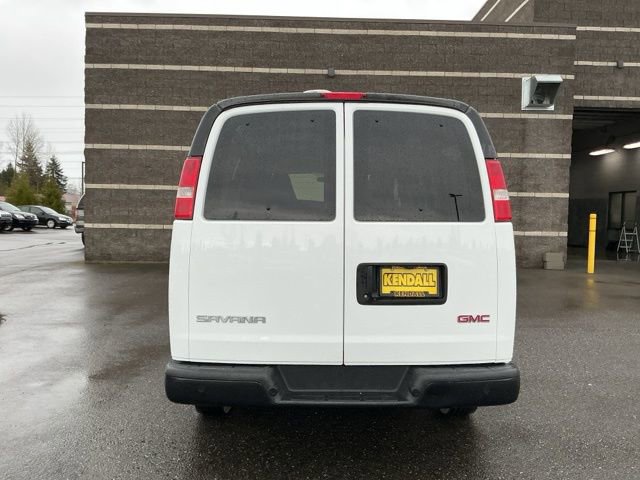 Used 2017 GMC Savana 3500 RWD image 5
