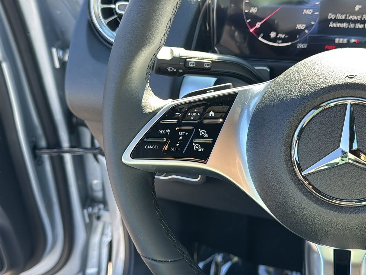 New 2026 Mercedes-Benz GLB 250 image 15