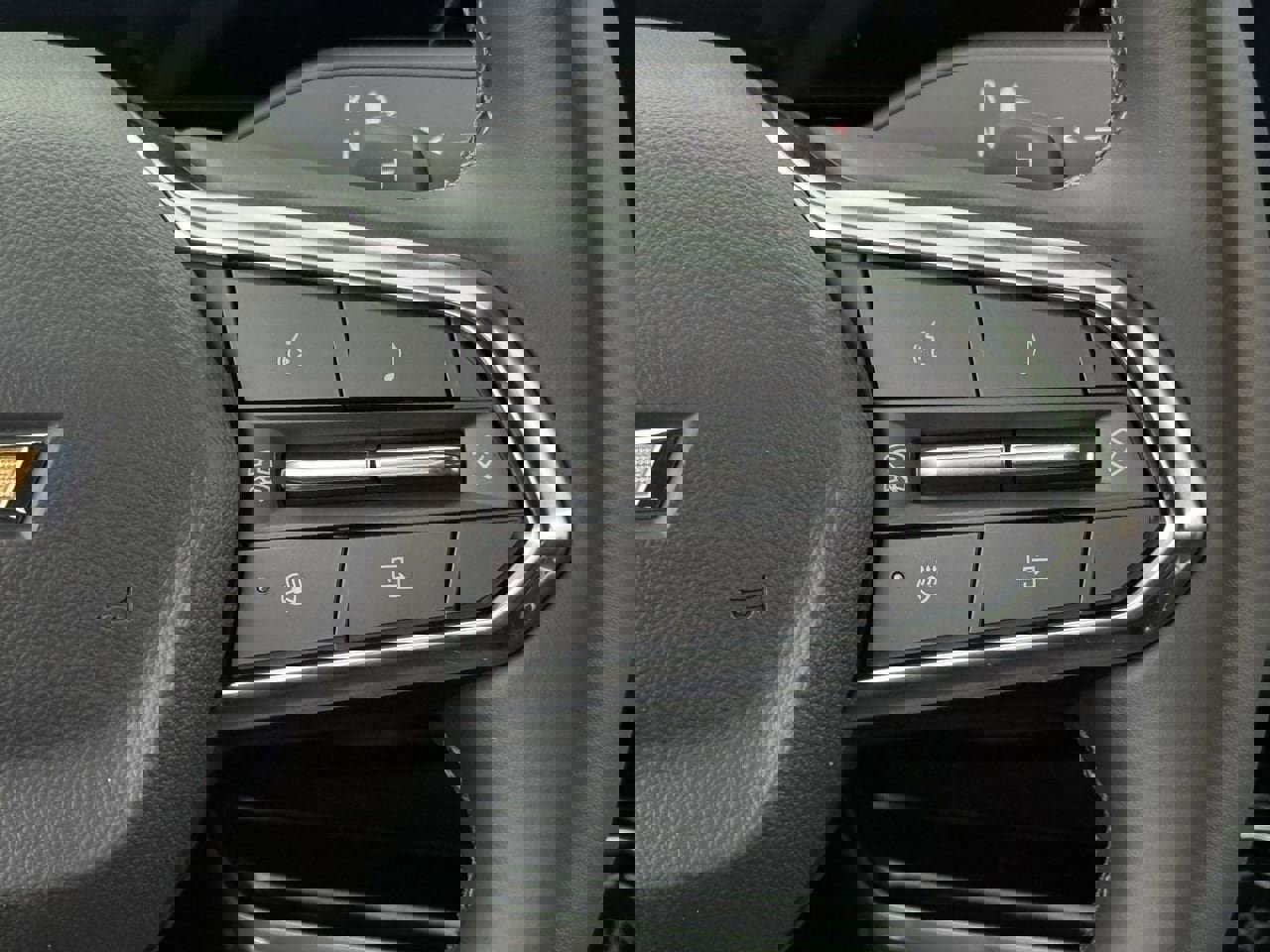 New 2026 Chevrolet Equinox LT w/ Safety and Technology Package image 14