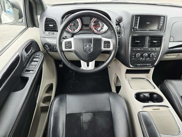Used 2018 Dodge Grand Caravan SXT FWD image 7