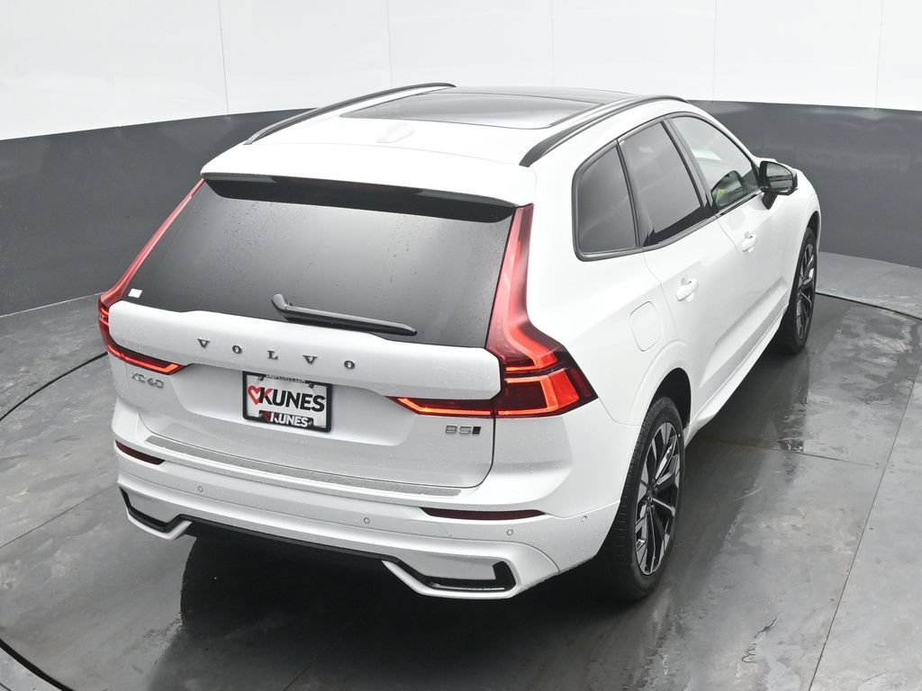 New 2026 Volvo XC60 B5 Plus w/ Climate Package AWD/4WD image 28