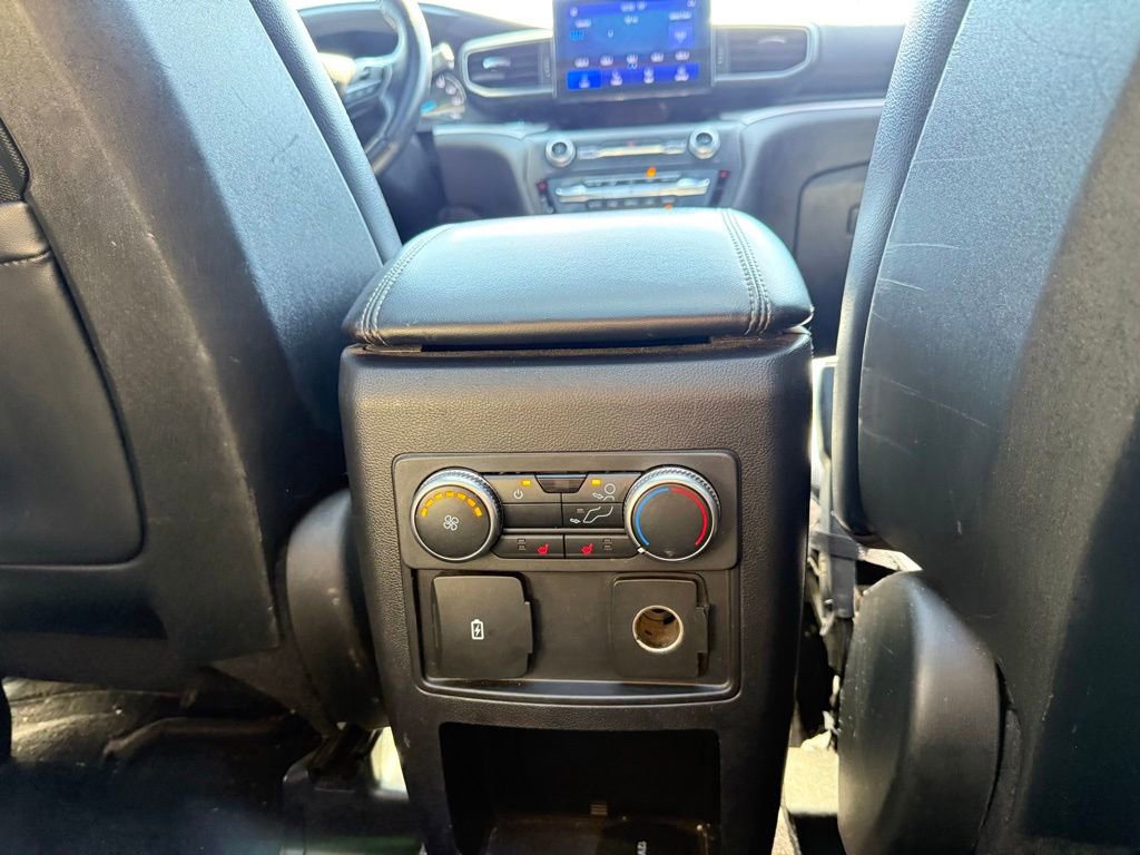 Used 2020 Ford Explorer XLT w/ Equipment Group 202A AWD/4WD image 24