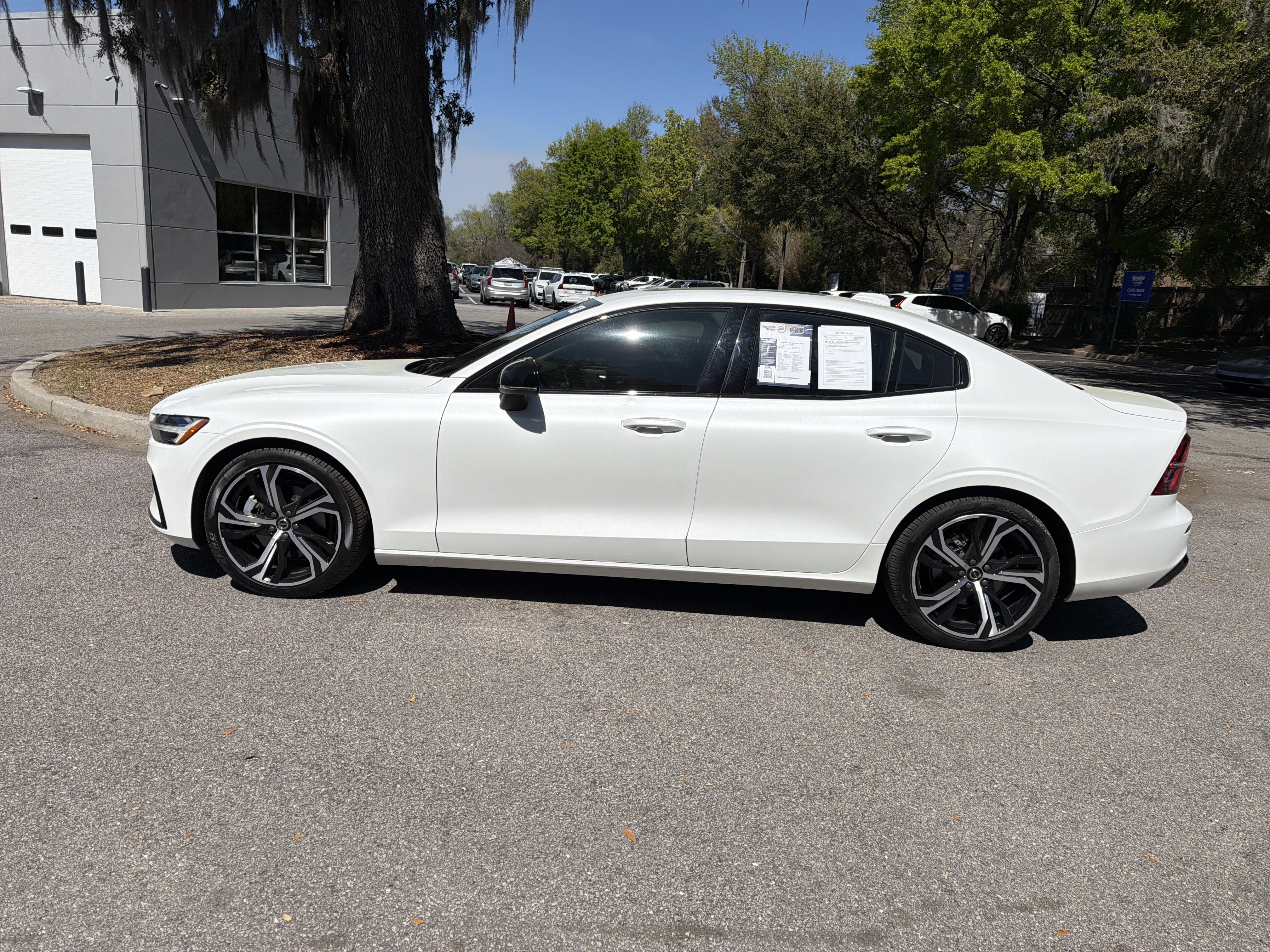 Certified 2024 Volvo S60 B5 Core image 42