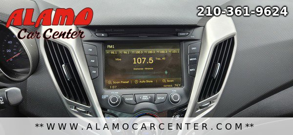 Used 2012 Hyundai Veloster w/ Style Pkg image 37