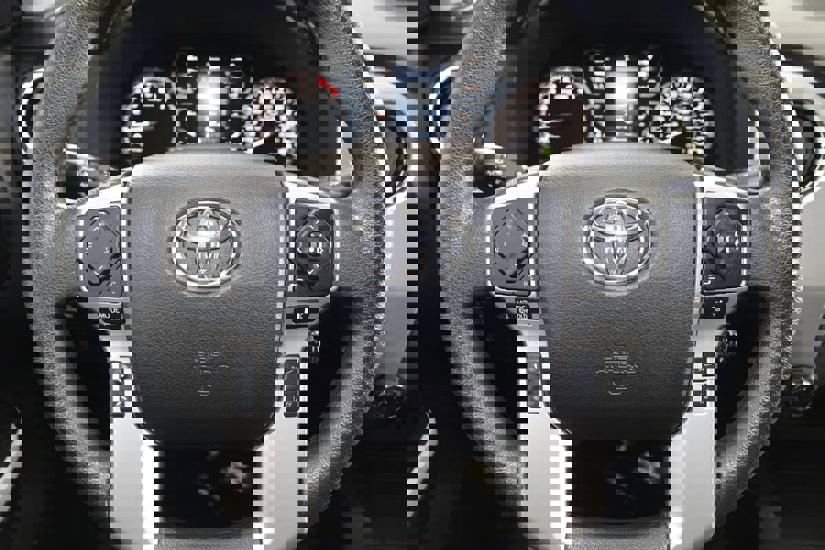 Used 2021 Toyota Tundra SR5 w/ Trail Edition image 37