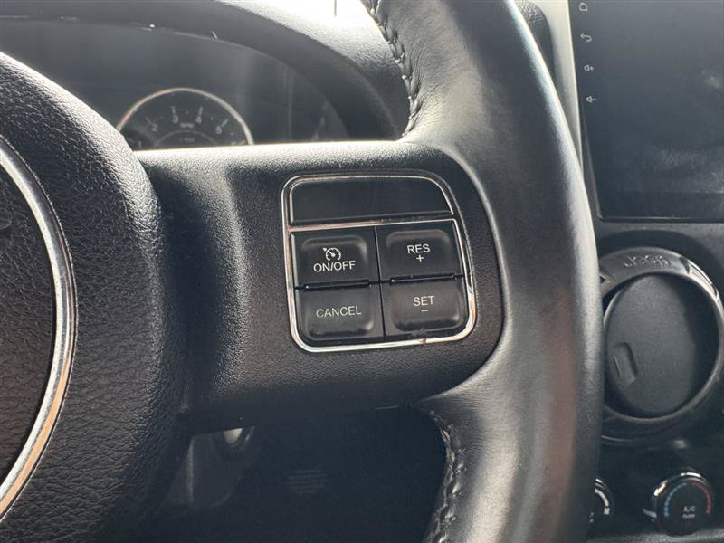 Used 2015 Jeep Wrangler Unlimited Sport w/ Quick Order Package 23S AWD/4WD image 32