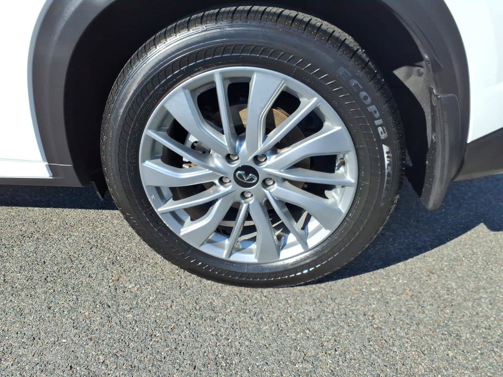 Certified 2023 INFINITI QX50 Luxe AWD/4WD image 9