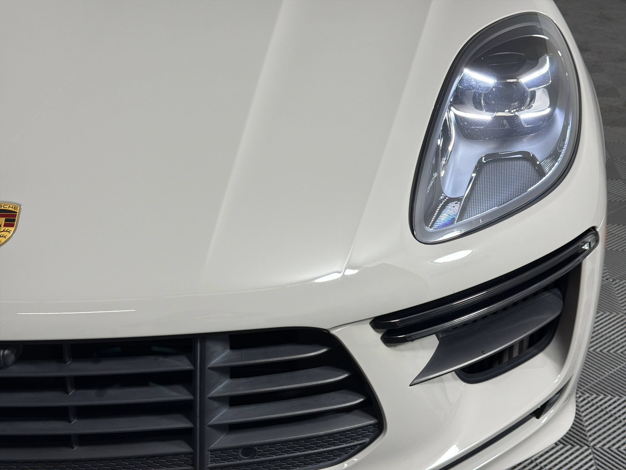 Certified 2021 Porsche Macan Turbo w/ Premium Package Plus (PF0) AWD/4WD image 11