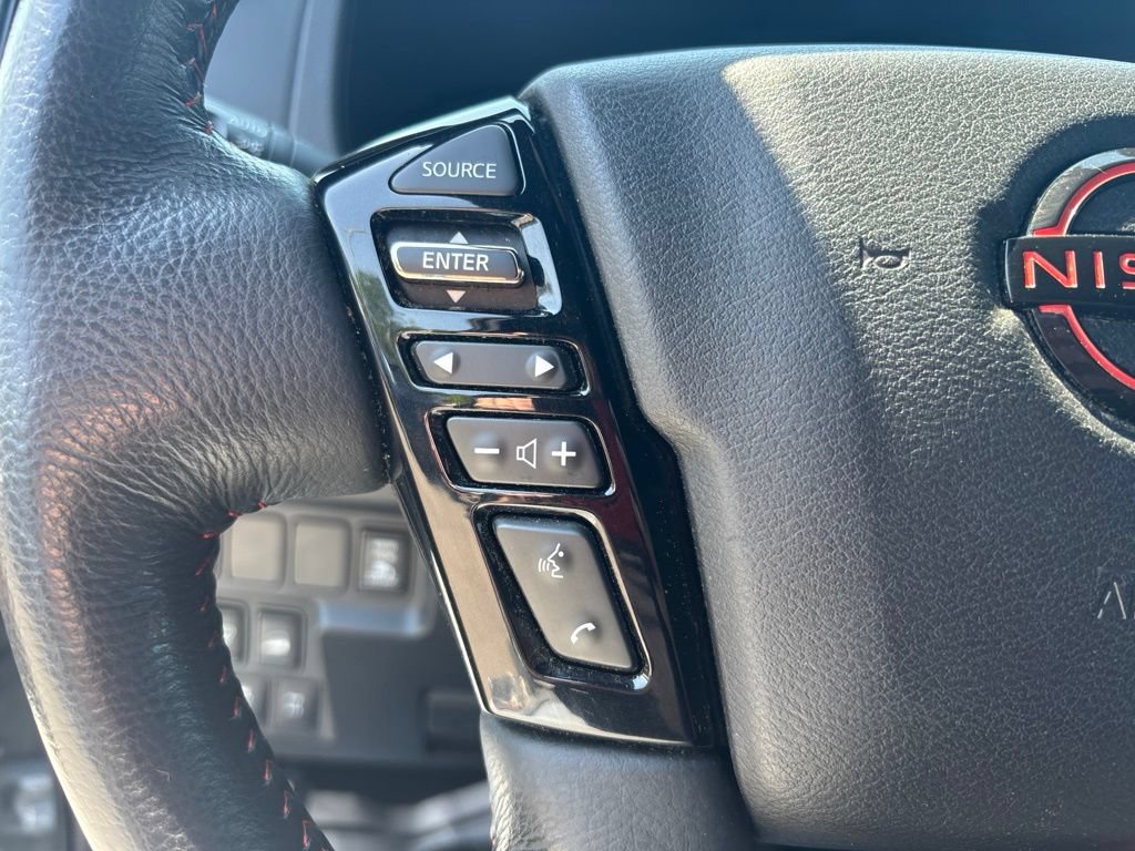 Used 2023 Nissan Frontier PRO-4X w/ Pro Convenience Package AWD/4WD image 18