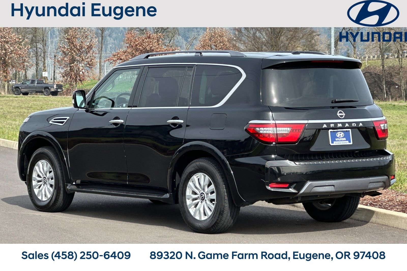 Used 2023 Nissan Armada SV image 6