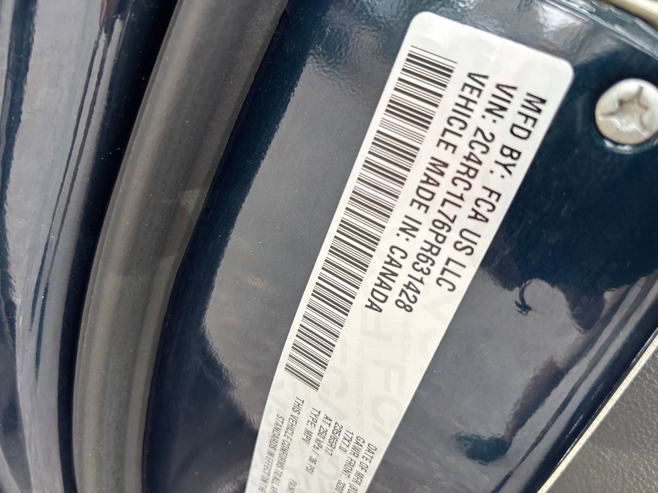 Used 2023 Chrysler Pacifica Touring-L FWD image 21