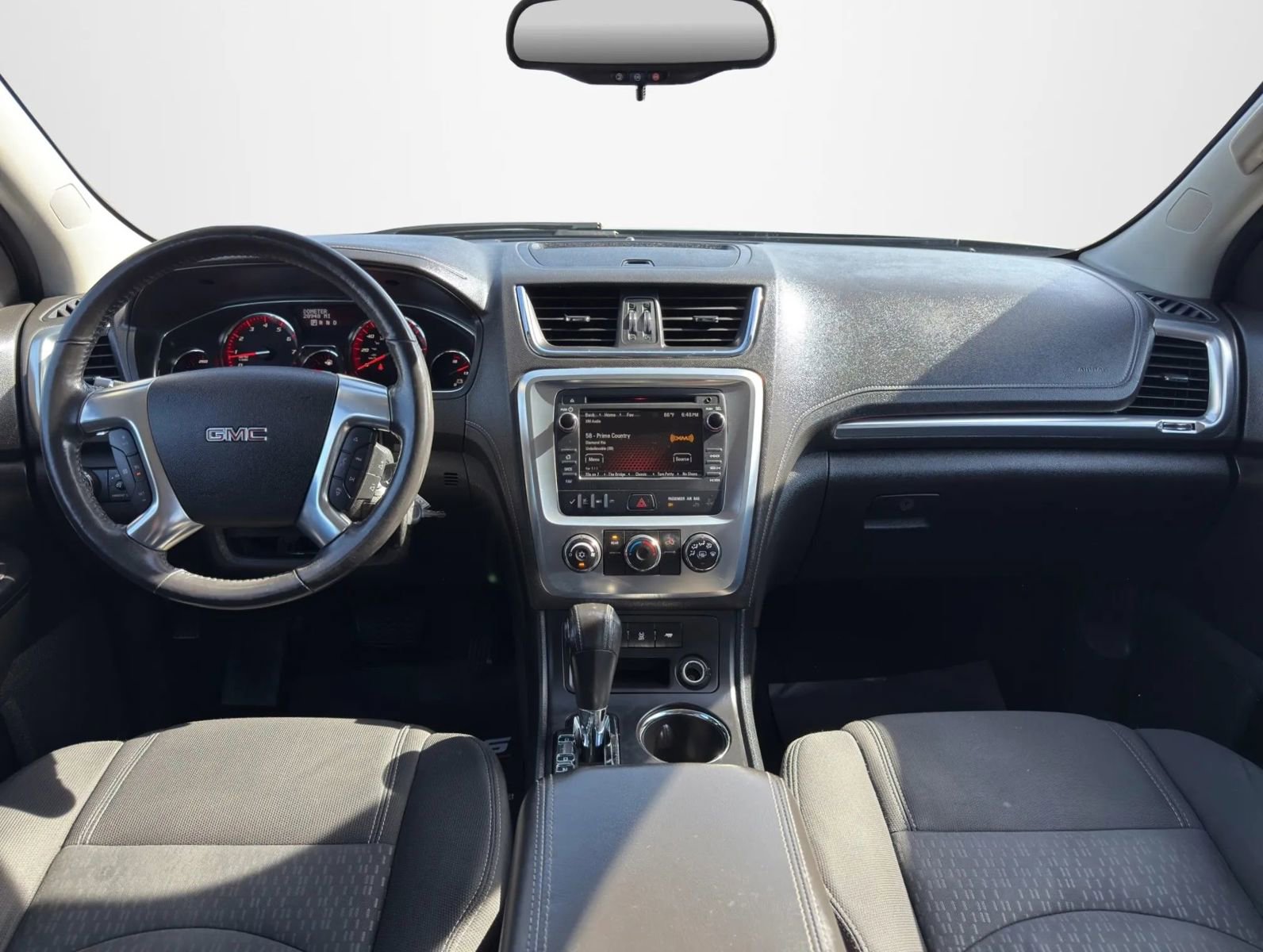 Used 2014 GMC Acadia SLE image 12
