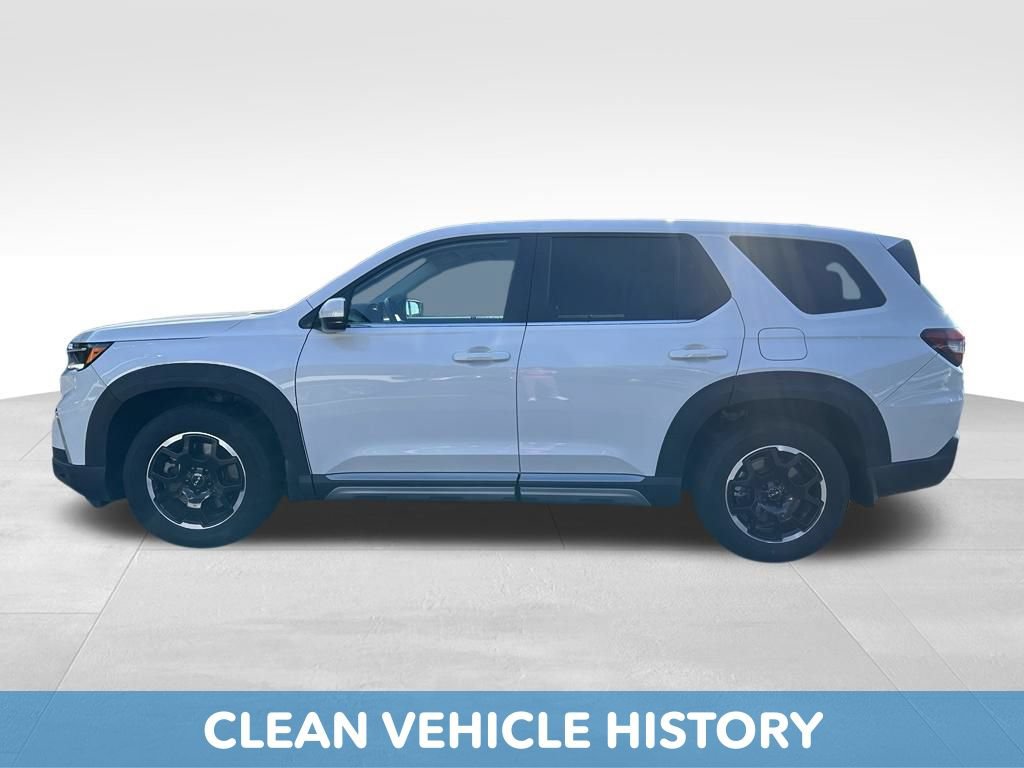 Used 2025 Honda Pilot EX-L image 3