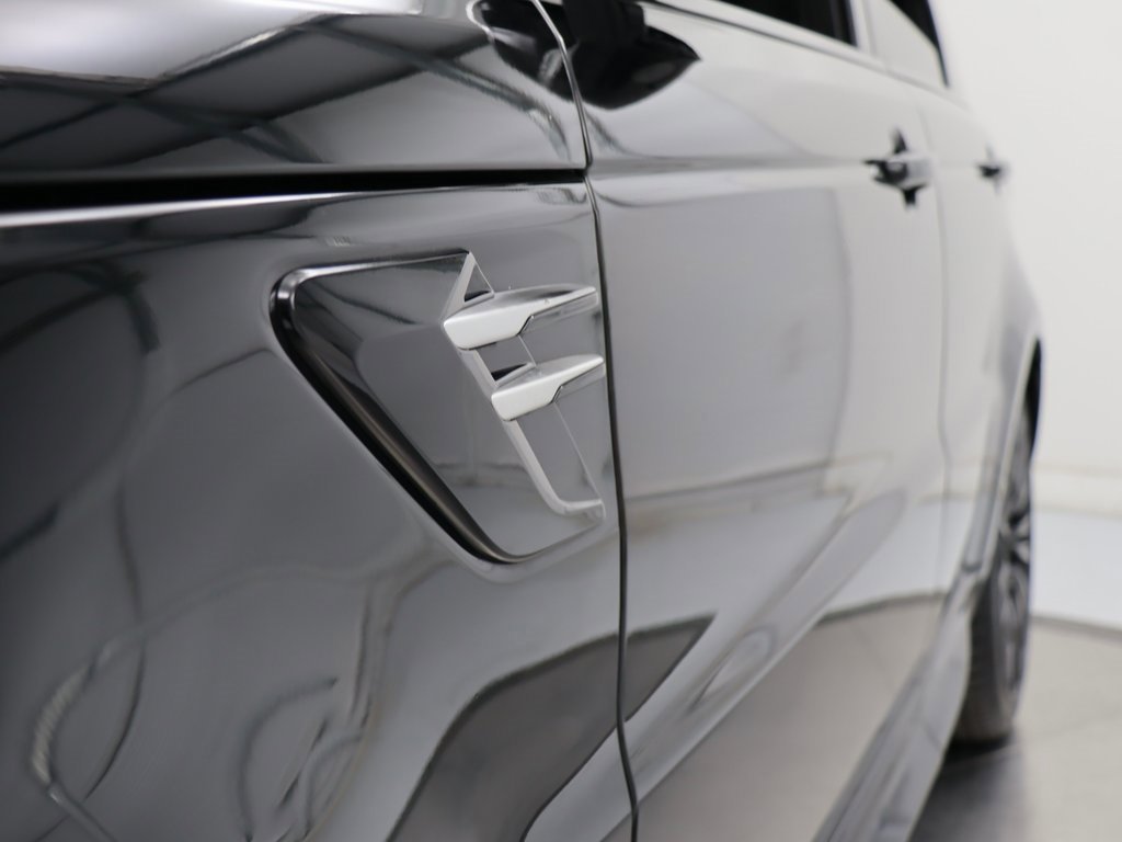 Used 2019 Land Rover Range Rover Sport HSE image 34