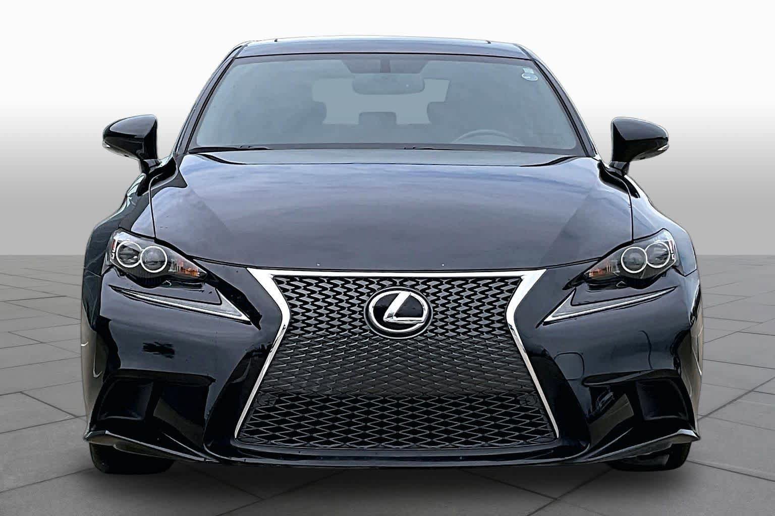 Used 2016 Lexus IS 350 w/ F Sport Package RWD image 4