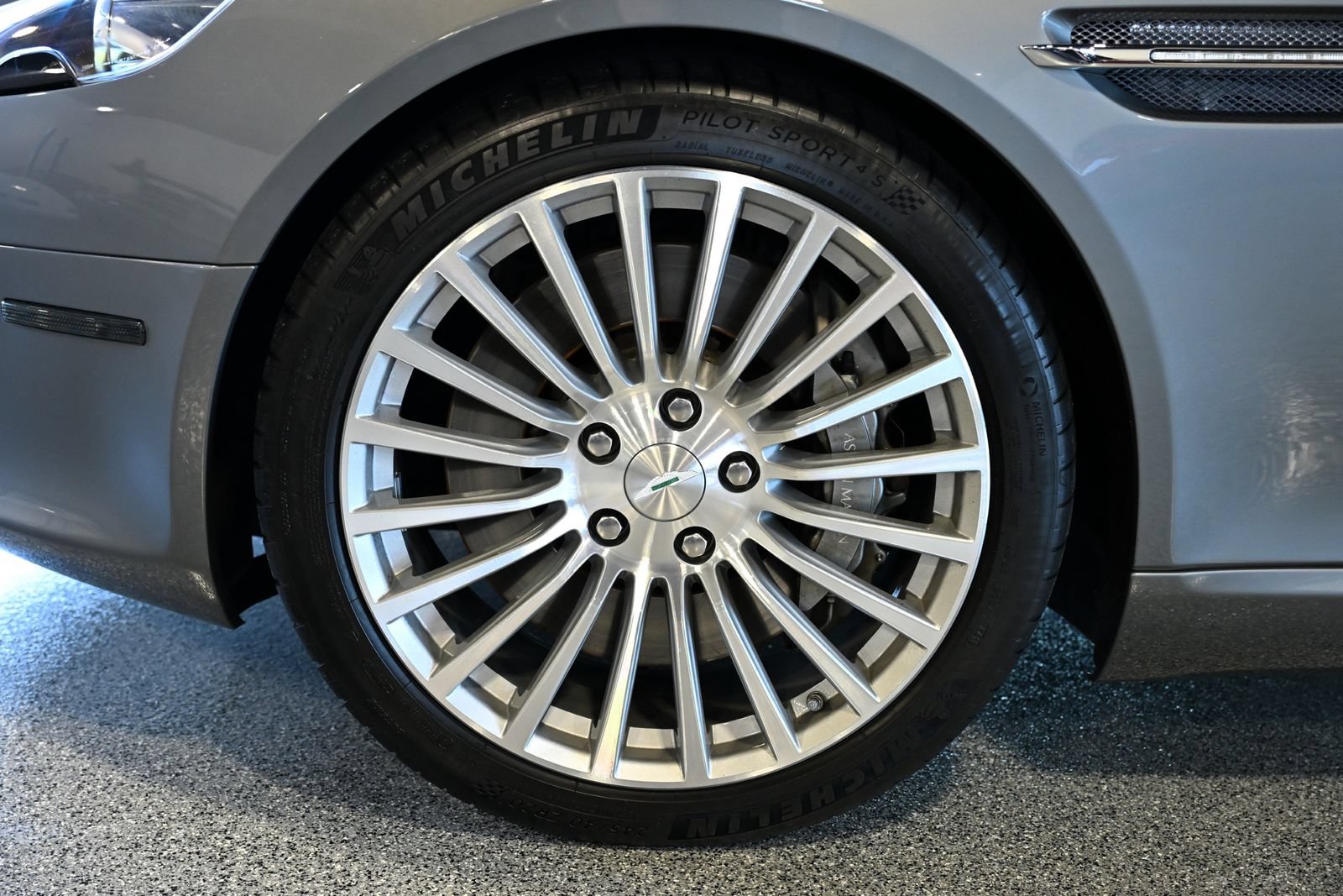 Used 2011 Aston Martin Rapide RWD image 14