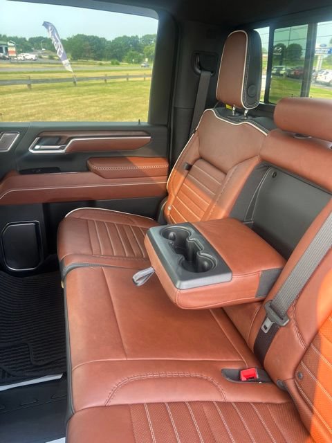 Used 2025 GMC Sierra 2500 Denali Ultimate AWD/4WD image 16