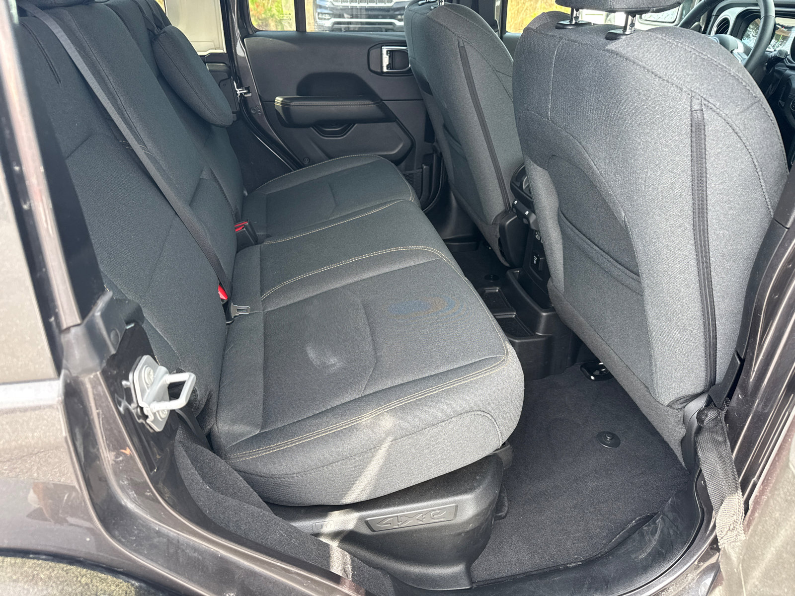 Used 2025 Jeep Wrangler Backcountry image 15