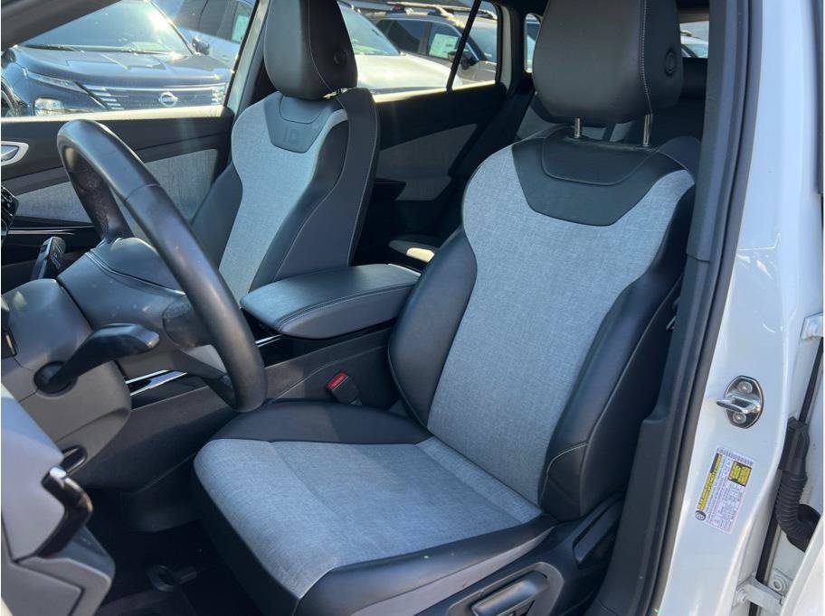 Used 2023 Volkswagen ID.4 Pro RWD image 8