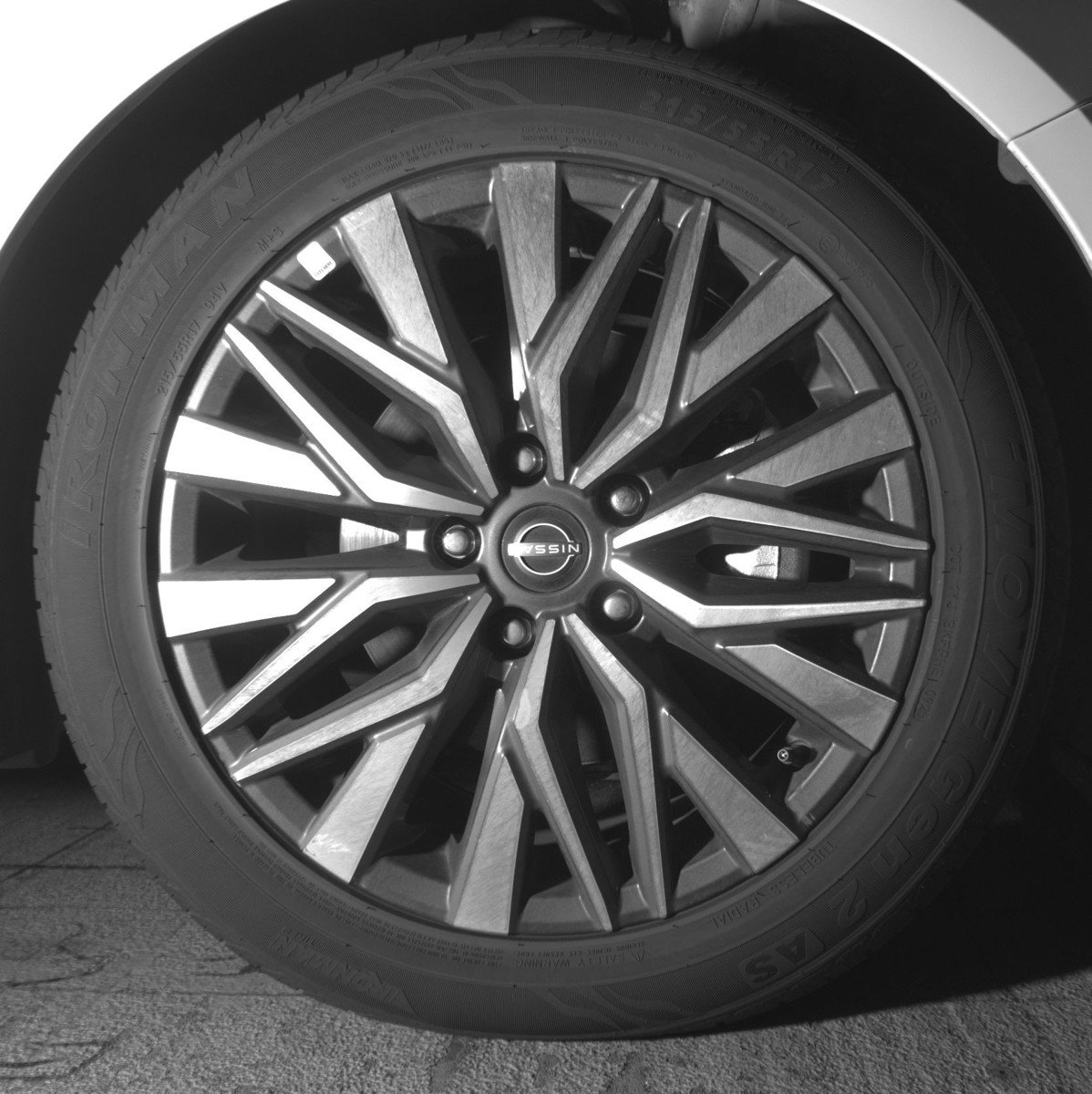 Used 2025 Nissan Altima 2.5 SV image 13