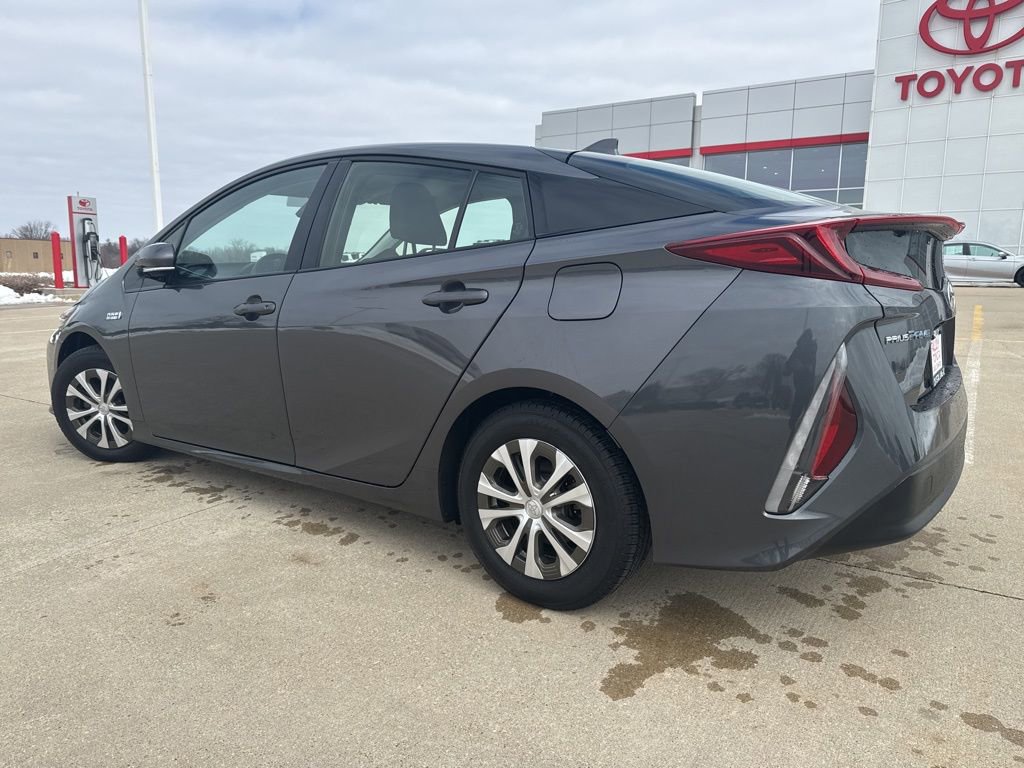 Used 2018 Toyota Prius Prime Plus image 5