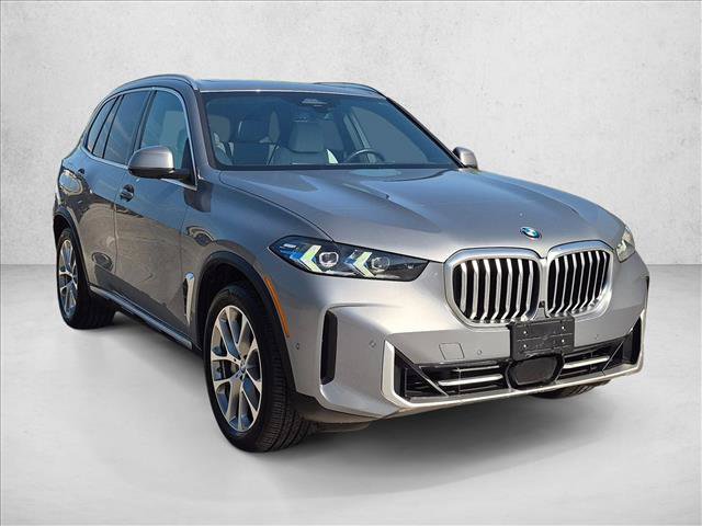 Used 2024 BMW X5 xDrive40i w/ Premium Package AWD/4WD image 3