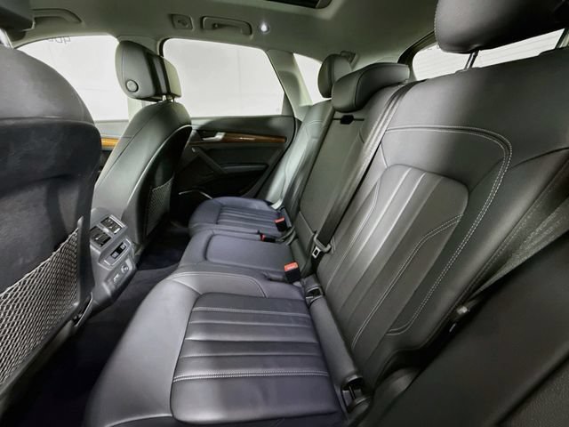 Used 2021 Audi Q5 2.0T Premium AWD/4WD image 23