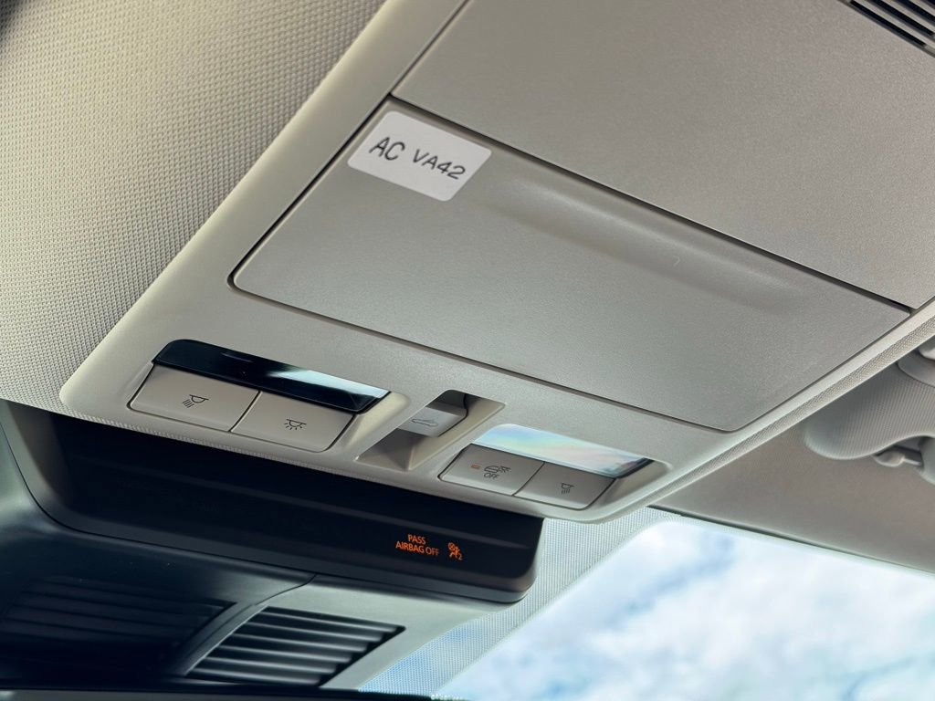 Used 2025 MAZDA CX-50 AWD 2.5 Turbo w/ Weather Package image 43