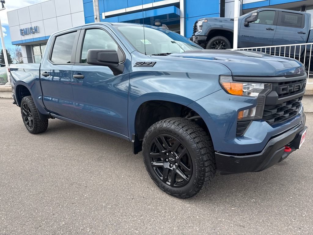 Used 2024 Chevrolet Silverado 1500 Custom Trail Boss w/ LPO, Dark Essentials Package image 7
